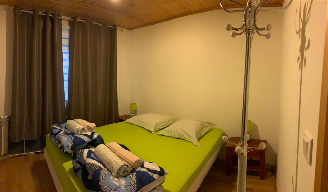 Les Chalets Fleurs De France - Kota Saint-Dalmas Екстер'єр фото